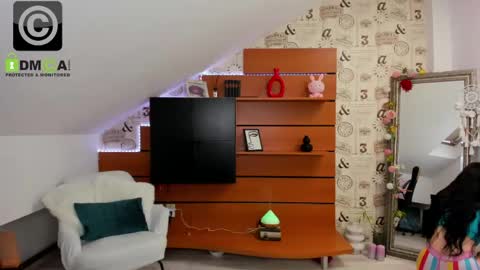 EmillyTaylor online show from 04/28/26, 04:06