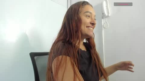 Snapshot of emily__harper_ chatting on 05/17/26, 11:50 Emily online show from 05/17/26, 11:50