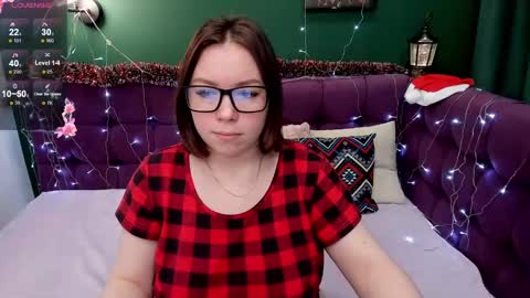Emily 3 online show from 12/30/24, 04:09