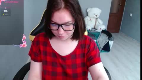 Emily 3 online show from 09/25/25, 01:31