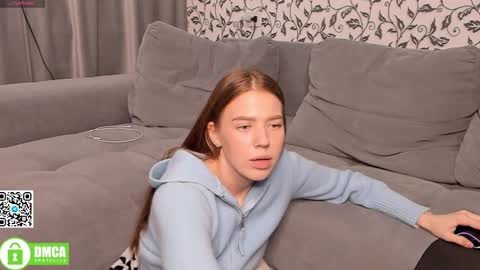 Emily end Darren online show from 01/22/25, 08:17