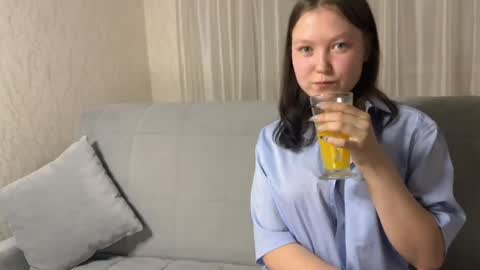 emily online show from 04/18/26, 10:21