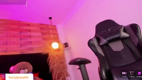 emily_brown04 online show from 02/17/26, 11:29