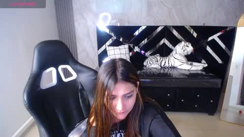 Snapshot of emily_cooper_t chatting on 09/17/25, 03:08 emily_cooper_t online show from 09/17/25, 03:08