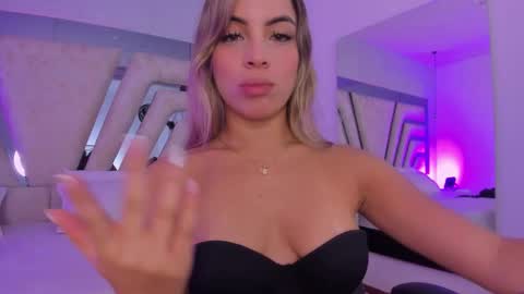 Emily online show from 12/02/25, 11:48