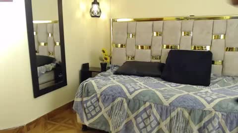 Snapshot of emily_fox_3 chatting on 02/11/25, 12:05 emily fox 3 online show from 02/11/25, 12:05