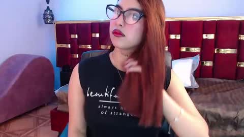 Snapshot of emily_fox_3 chatting on 11/12/25, 03:51 emily fox 3 online show from 11/12/25, 03:51