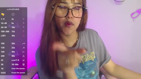 Snapshot of emily_fox_3 chatting on 11/29/25, 12:13 emily fox 3 online show from 11/29/25, 12:13