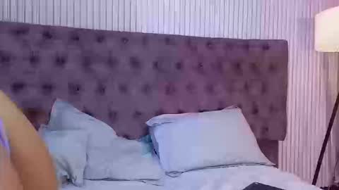 Emily online show from 09/09/25, 08:08