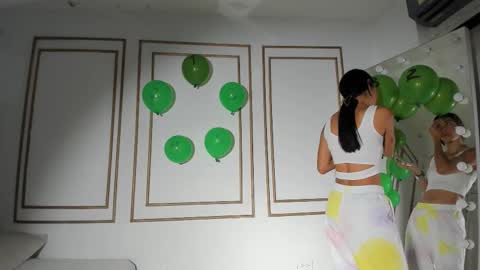 emily_gaviria1 online show from 03/18/26, 12:08