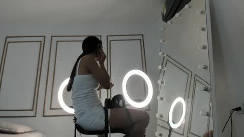 emily_gaviria1 online show from 04/04/26, 12:13