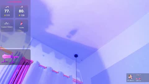 Snapshot of emily_gil1 chatting on 11/21/25, 04:49 Emi online show from 11/21/25, 04:49