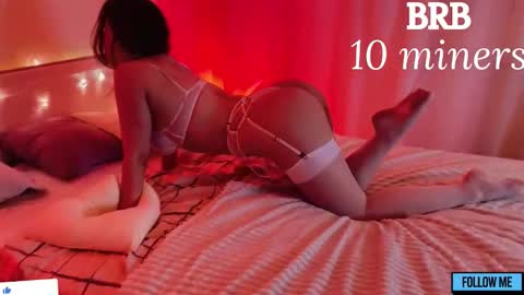 EMILY online show from 12/04/25, 02:32