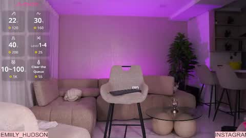 Snapshot of emily_huddson_ chatting on 07/23/26, 11:46 independet model online show from 07/23/26, 11:46