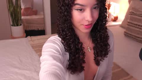 Juliana online show from 10/10/25, 10:20