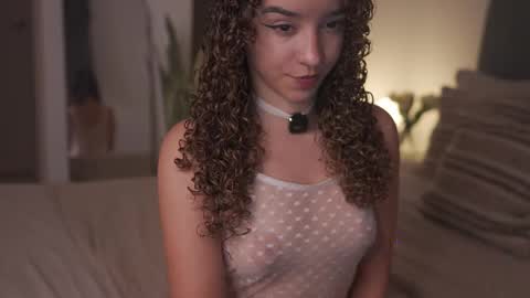 Snapshot of emily_johnson1 chatting on 05/02/26, 11:10 Juliana online show from 05/02/26, 11:10