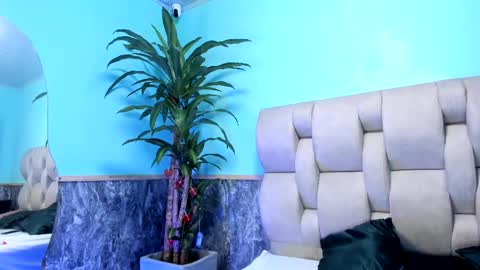 Emily online show from 03/04/25, 09:00