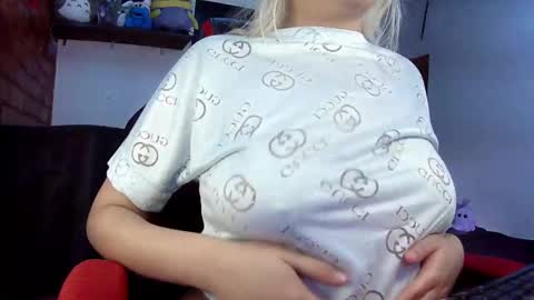 Julieta online show from 03/06/25, 06:16