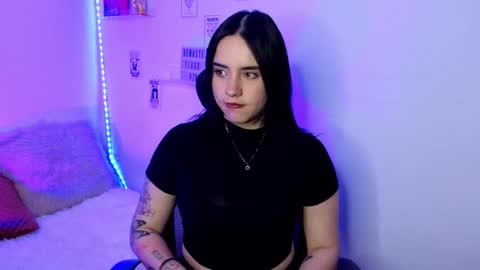 Emily Lindey online show from 03/09/26, 05:33