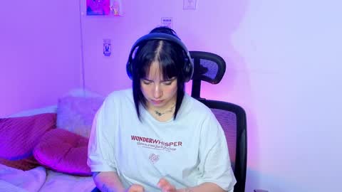 Emily Lindey online show from 04/09/26, 06:19