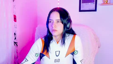 Emily Lindey online show from 07/14/26, 10:21