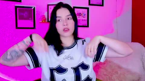 Emily Lindey online show from 07/16/26, 06:41