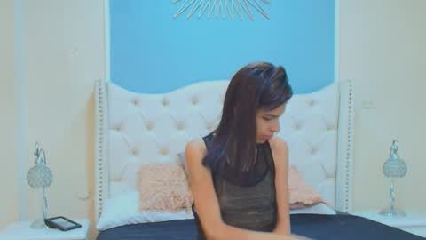 Emily online show from 09/16/25, 11:17