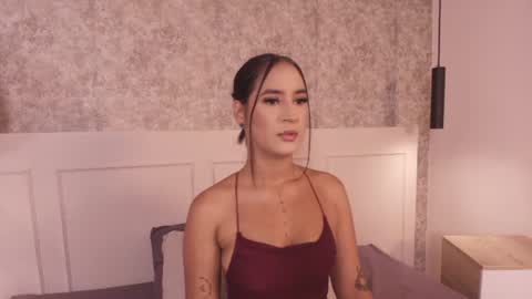 Snapshot of emily_luve chatting on 07/17/26, 11:28 emily_luve online show from 07/17/26, 11:28