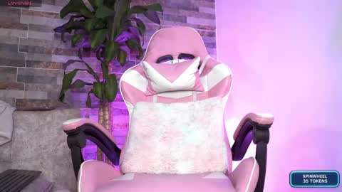 Emily online show from 04/20/26, 12:46