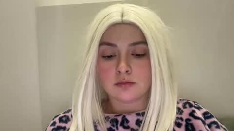 emily_morning_dew online show from 12/03/25, 07:56