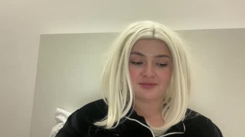 emily_morning_dew online show from 02/14/26, 04:26