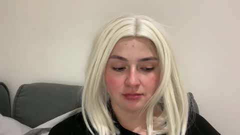 emily_morning_dew online show from 03/24/26, 09:31