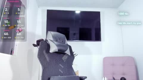 emily_palmeer online show from 03/10/26, 10:53