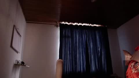 emily_pearl_ online show from 12/21/24, 09:36