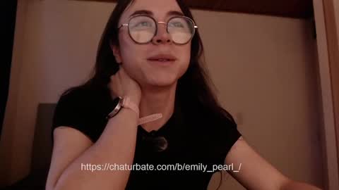 emily_pearl_ online show from 01/29/25, 10:43