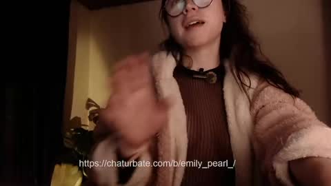 emily_pearl_ online show from 02/27/25, 11:37