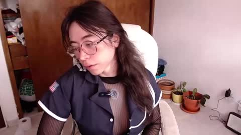 emily_pearl_ online show from 09/11/25, 02:06