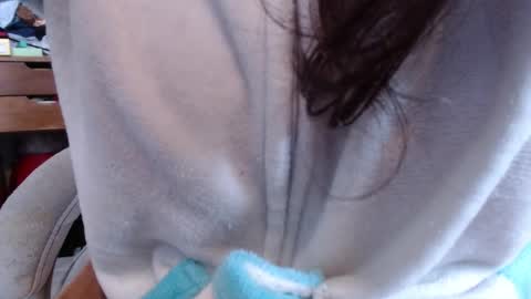 emily_pearl_ online show from 10/05/25, 11:30