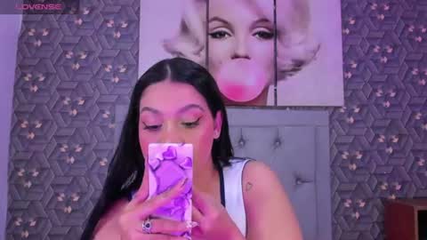 Emily online show from 06/11/26, 04:21