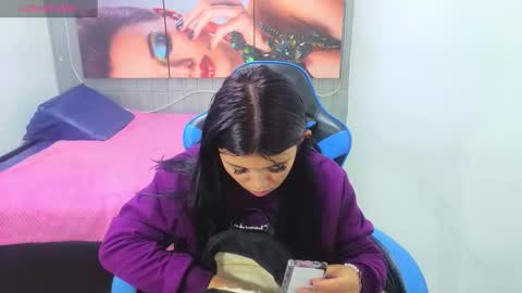 Snapshot of emily_rosse04 chatting on 09/15/25, 12:38 online show from 09/15/25, 12:38