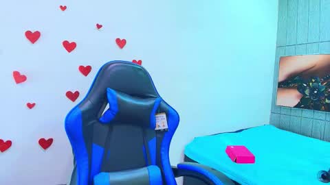 Snapshot of emily_rosse04 chatting on 02/14/26, 02:36 online show from 02/14/26, 02:36