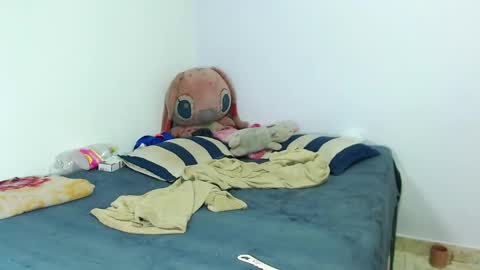 Snapshot of emily_rousxxx chatting on 11/04/25, 08:30 Emily IGEmmily Baussa online show from 11/04/25, 08:30