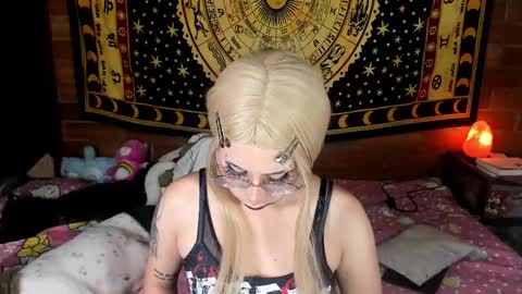 emily_salvatore online show from 02/08/25, 02:26