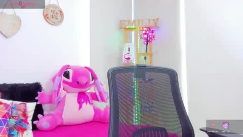 Emily online show from 02/01/26, 07:23