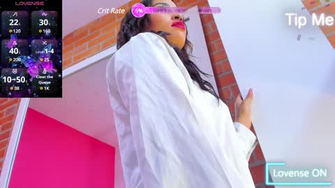 Snapshot of emily_sexy3 chatting on 01/10/25, 08:04 Emily online show from 01/10/25, 08:04