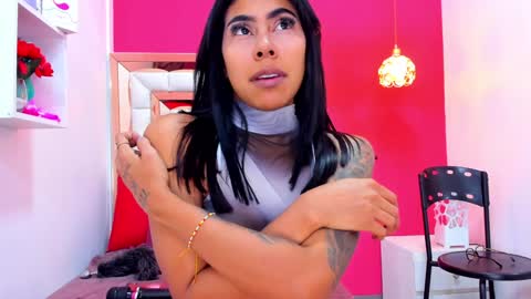 Snapshot of emily_sexy3 chatting on 02/08/25, 11:22 Emily online show from 02/08/25, 11:22