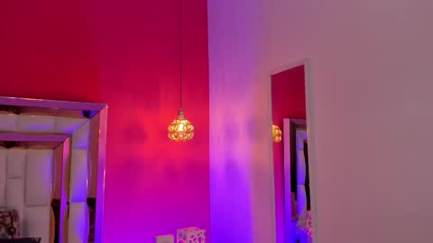 Snapshot of emily_sexy3 chatting on 09/11/25, 11:32 Emily online show from 09/11/25, 11:32