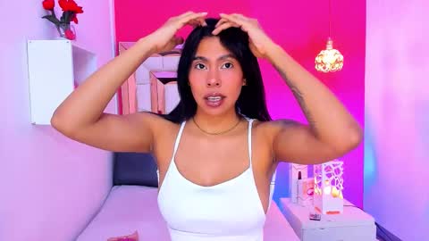 Snapshot of emily_sexy3 chatting on 09/13/25, 11:32 Emily online show from 09/13/25, 11:32