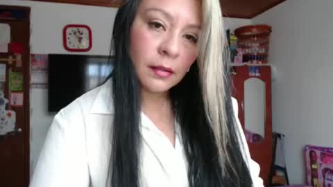 Snapshot of emily_sexy69 chatting on 04/30/26, 04:13 Emily online show from 04/30/26, 04:13