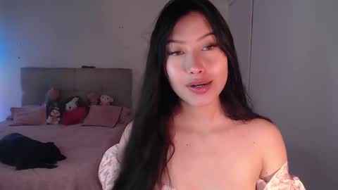 Snapshot of emily_swan_04 chatting on 01/08/25, 05:26 Emily  Swan online show from 01/08/25, 05:26